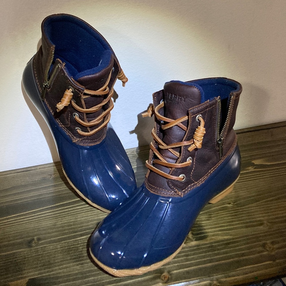 SOLD-NEW-Sperry Classic Womens Saltwater Duck Boots - Size 7  - NO BOX